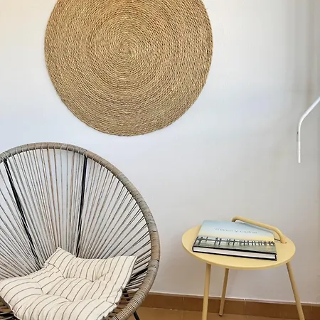 Tinache House アパート