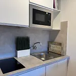 아파트 Tinache House *